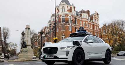 AI TAKES THE WHEEL AS WAYMO ROBOTAXIS START SELF DRIVING ON LONDON STREETS