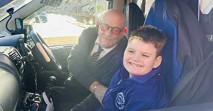 BIG HEARTED AYR CABBIE PRAISED AFTER SURPRISING SEN CHILD AT HIS BIRTHDAY PARTY
