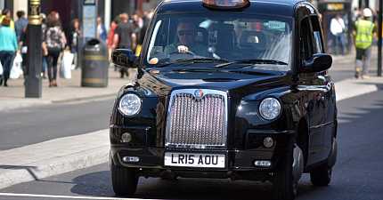 TAXI EXAMINER DOCTORED LONDON KNOWLEDGE RESULTS AND ASKED CANDIDATES SAME QUESTIONS