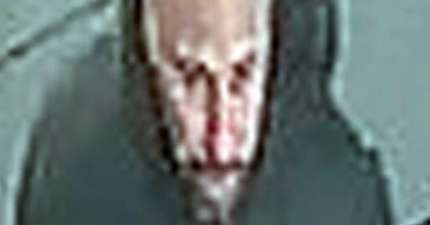 CCTV RELEASED AFTER BEER BOTTLE SMASHES NOTTINGHAM TAXI WINDOW OUTSIDE KFC