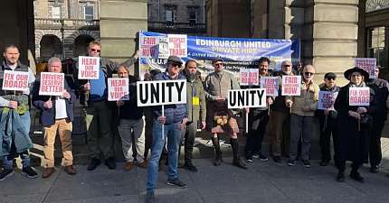 EDINBURGH PRIVATE HIRE DRIVERS TAKE TO THE STREETS IN ROW OVER UNFAIR TREATMENT