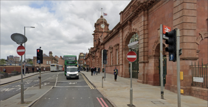 TAXIS TO PARK OUTSIDE MAIN ENTRANCE OF NOTTINGHAM RAILWAY STATION IN 18 MONTH TRIAL